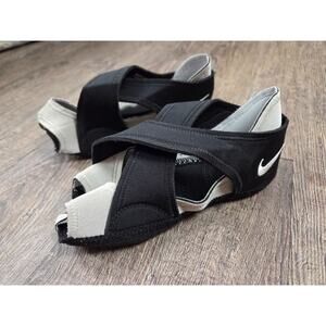 NIKE Small Womens Studio Wrap Grip Soles Neoprene Training Shoe Yoga Dance Black